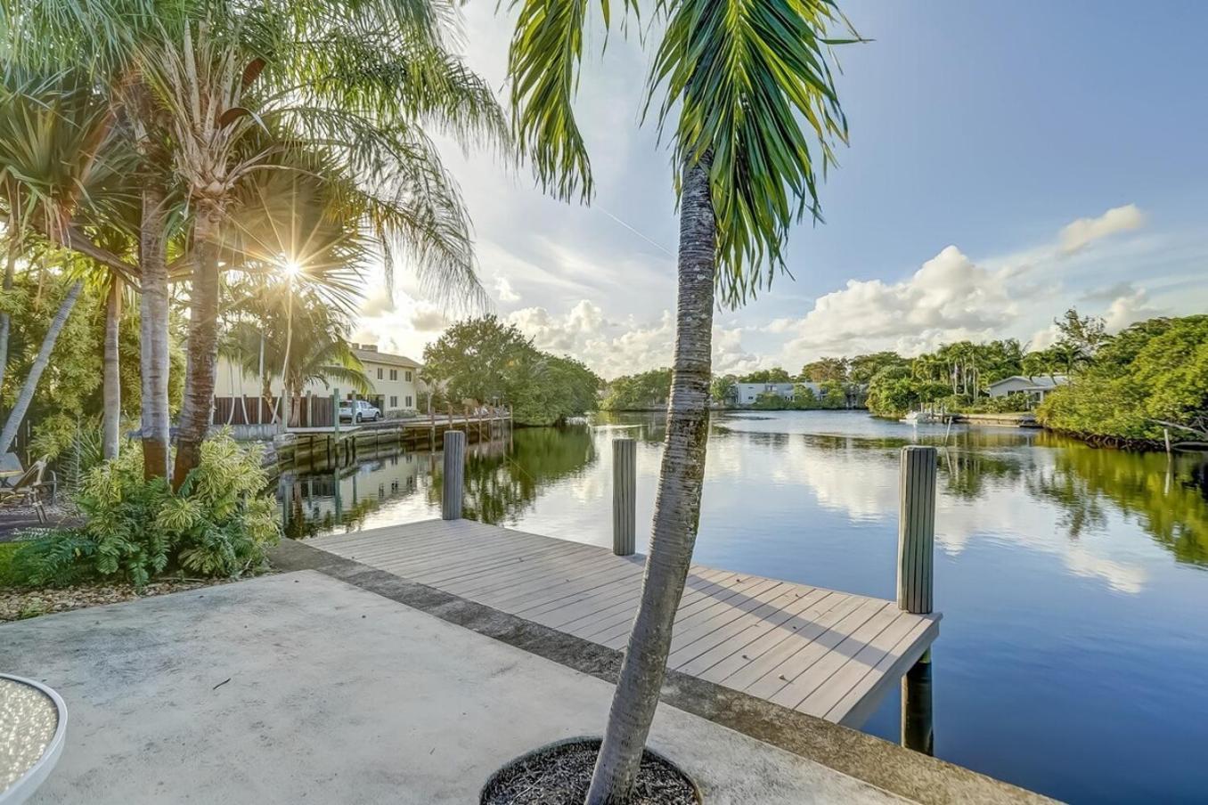 Waterfront Apartment Private Patio Pool Fort Lauderdale Exteriör bild