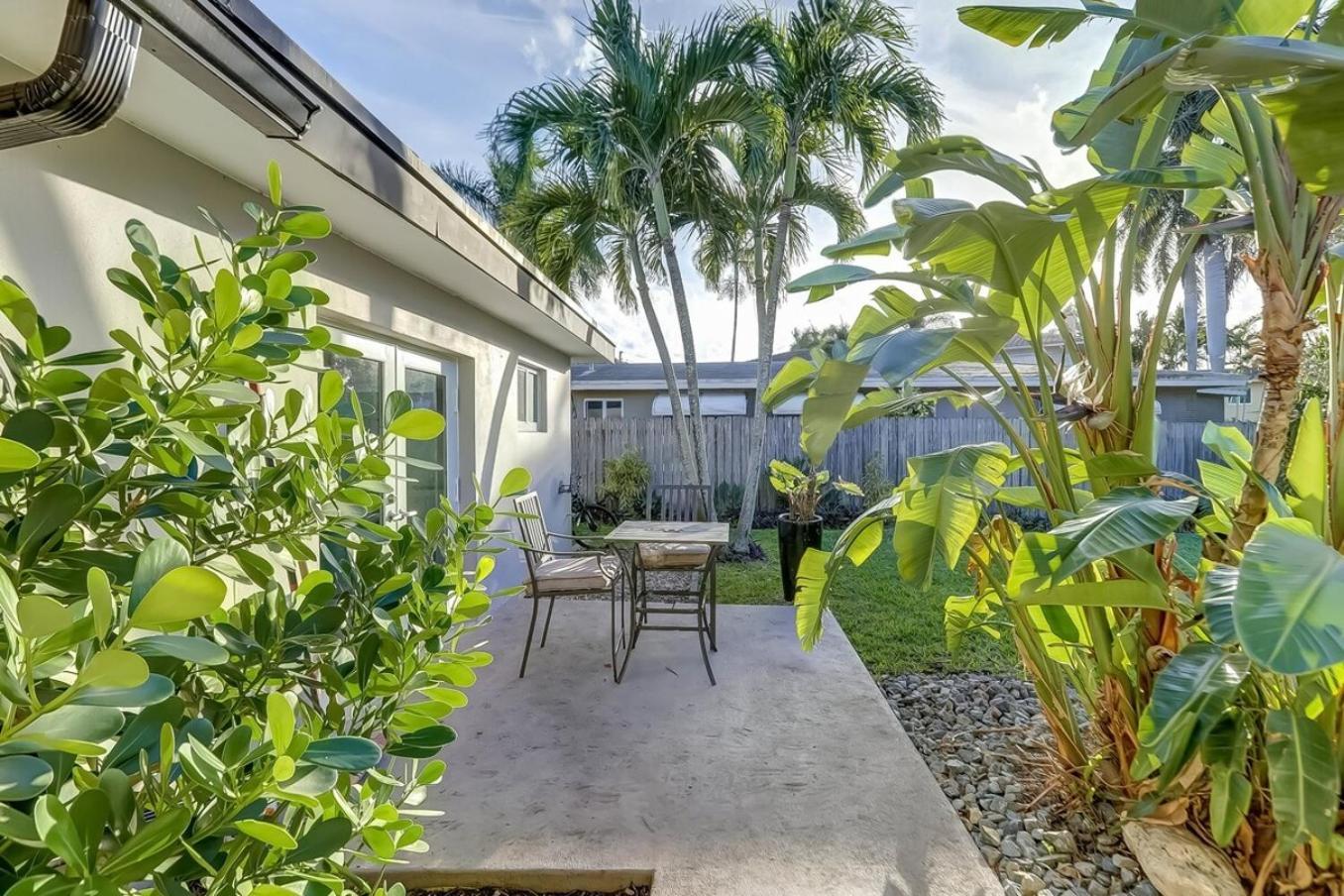 Waterfront Apartment Private Patio Pool Fort Lauderdale Exteriör bild