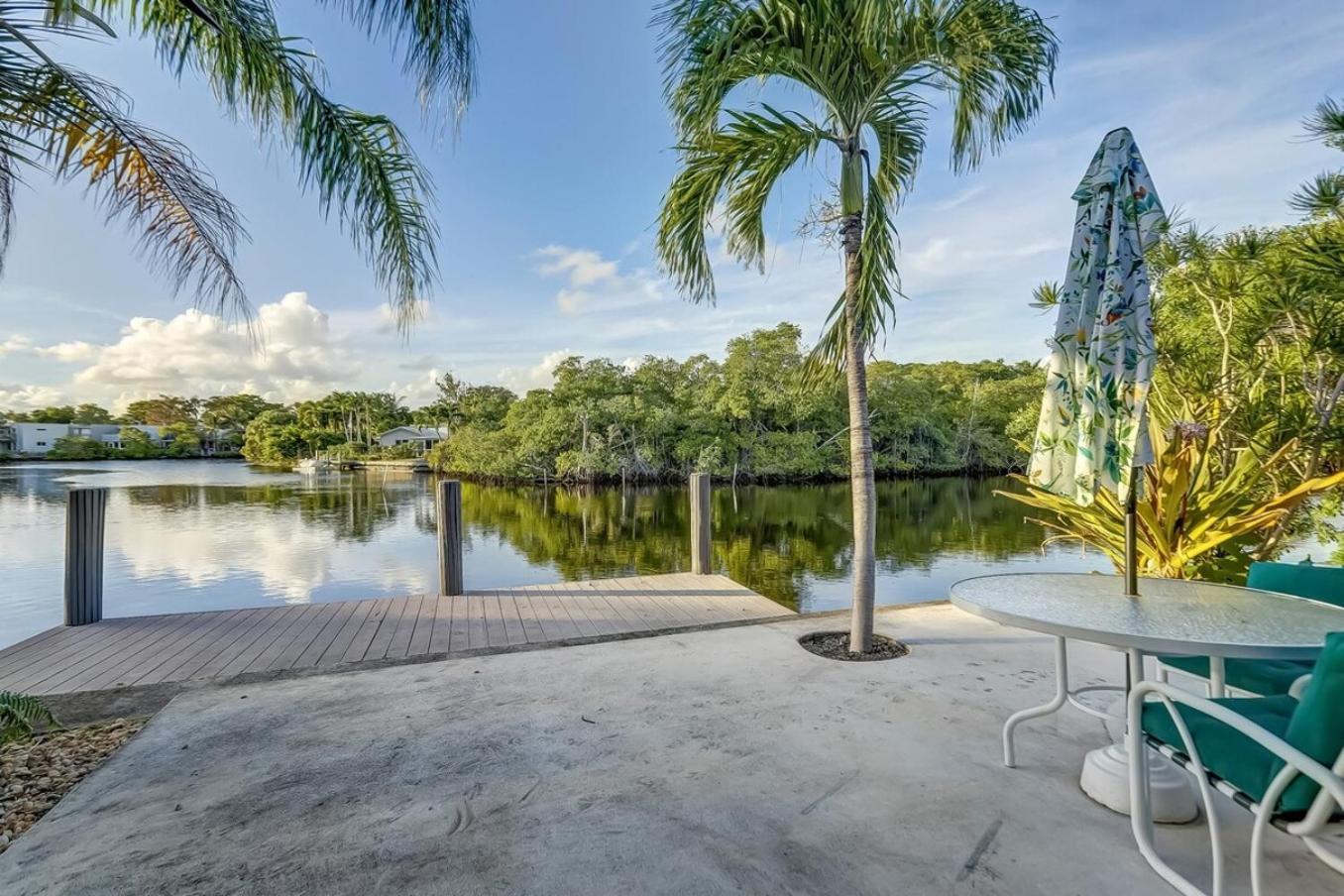Waterfront Apartment Private Patio Pool Fort Lauderdale Exteriör bild